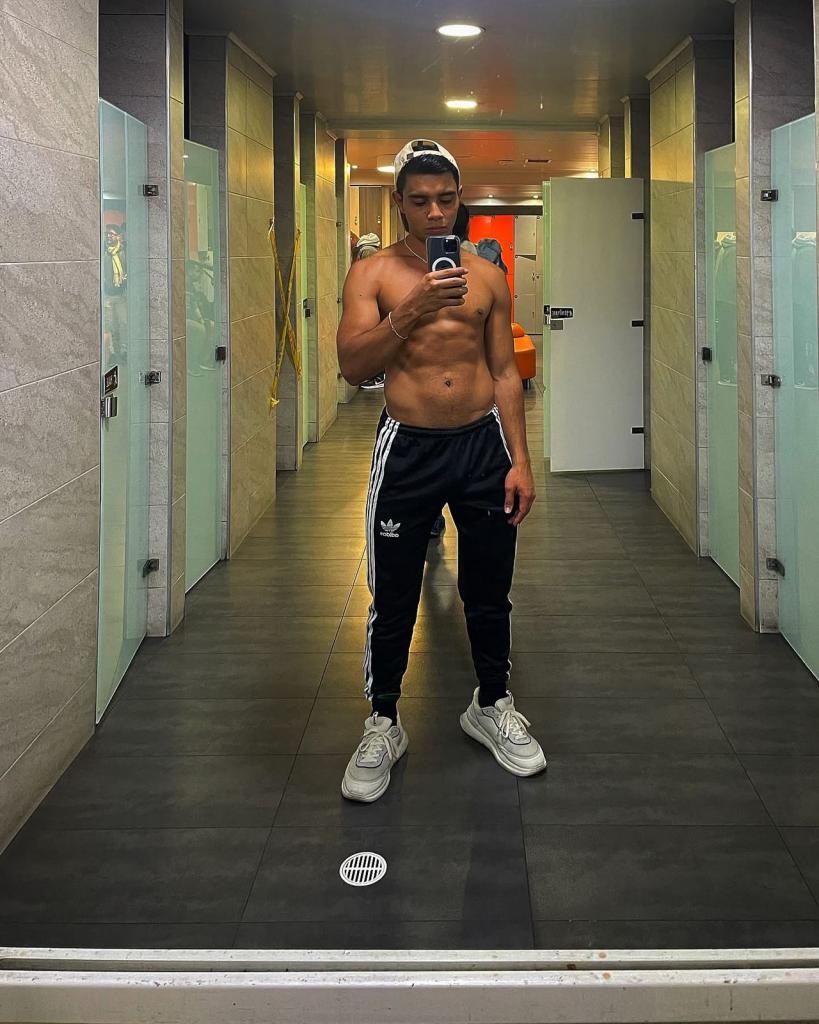 645368094: Chico busca chica en Madrid