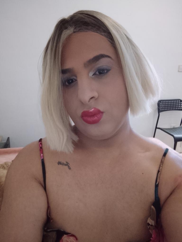 676331954: Transexual en Zaragoza