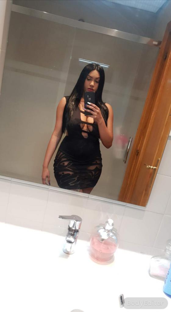 614634381: Chica busca chico en La Coruña