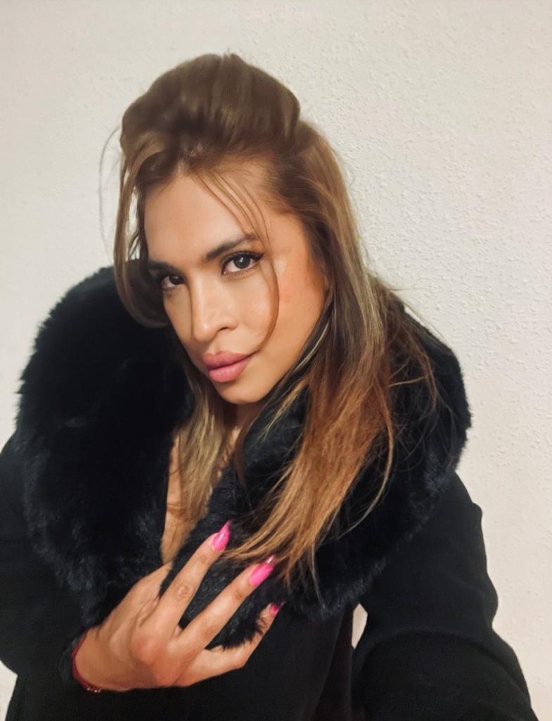 631236237: Travesti en Barcelona