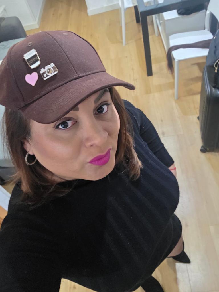 643102548: Transexual en Cádiz