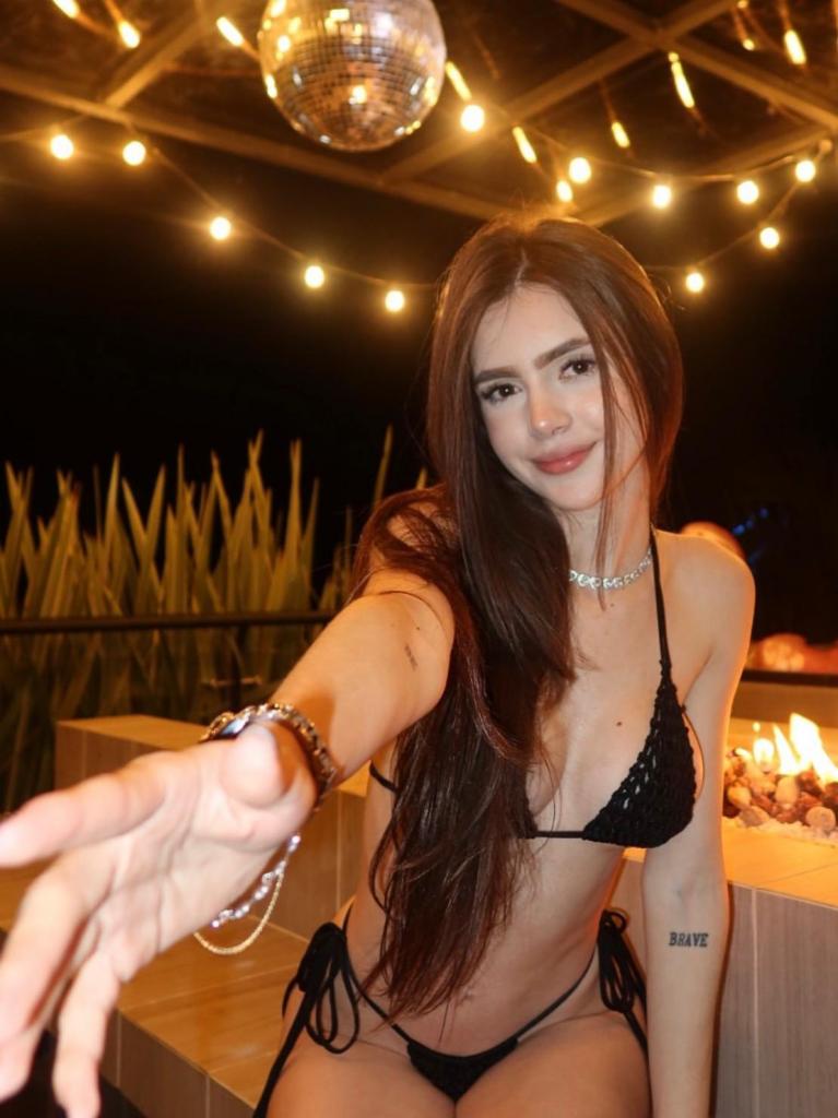 Chica busca chico en Barcelona: 