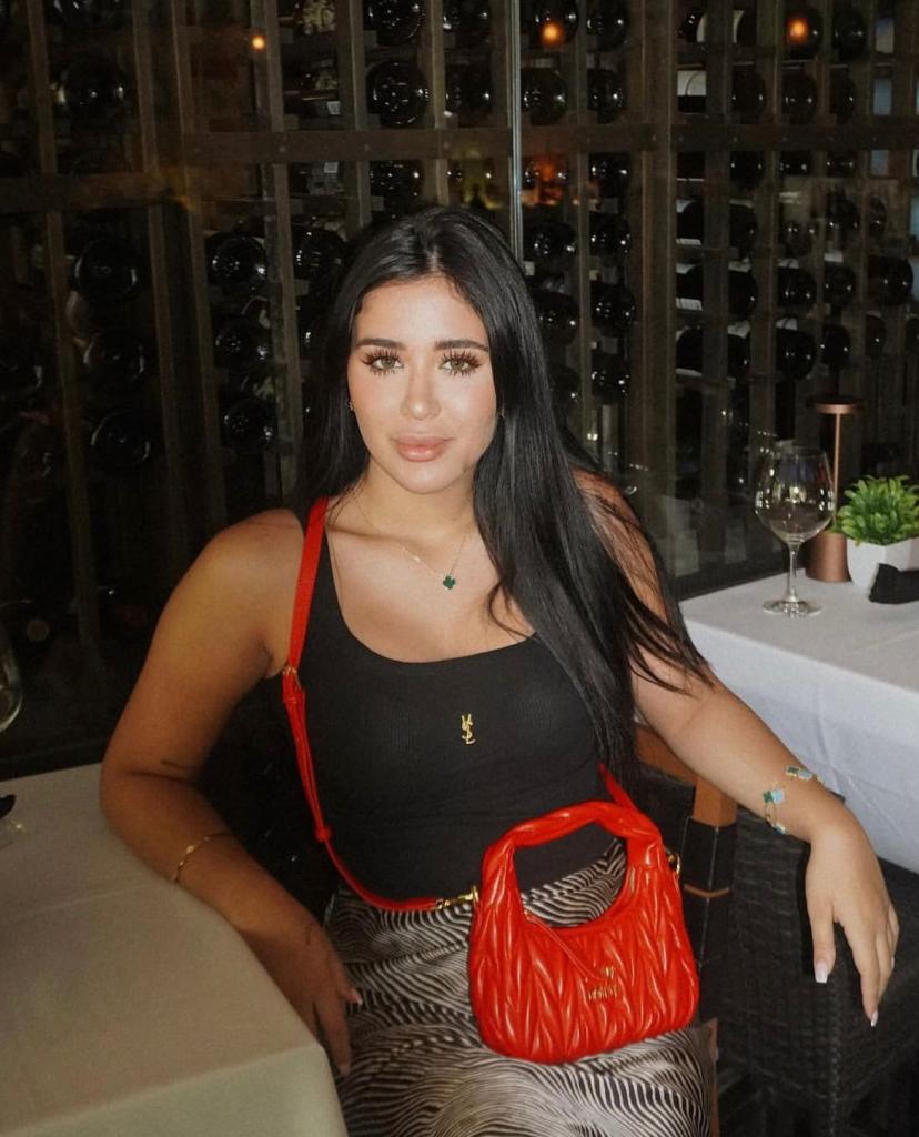 Chica busca chico en Tenerife: 