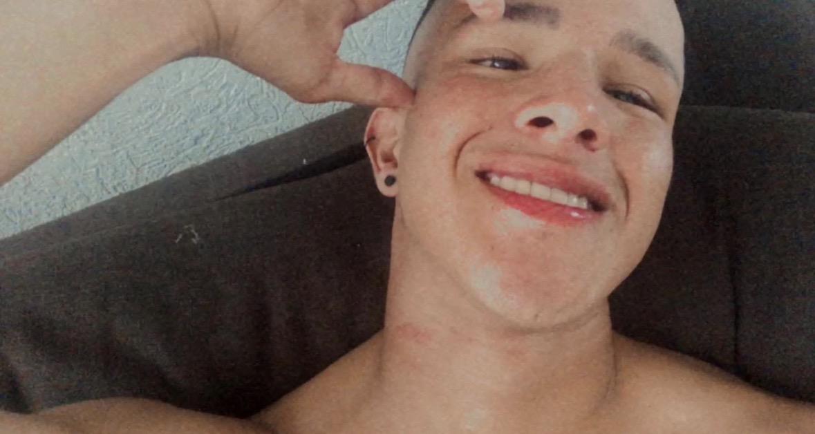 627425793: Chico busca chica en Sevilla