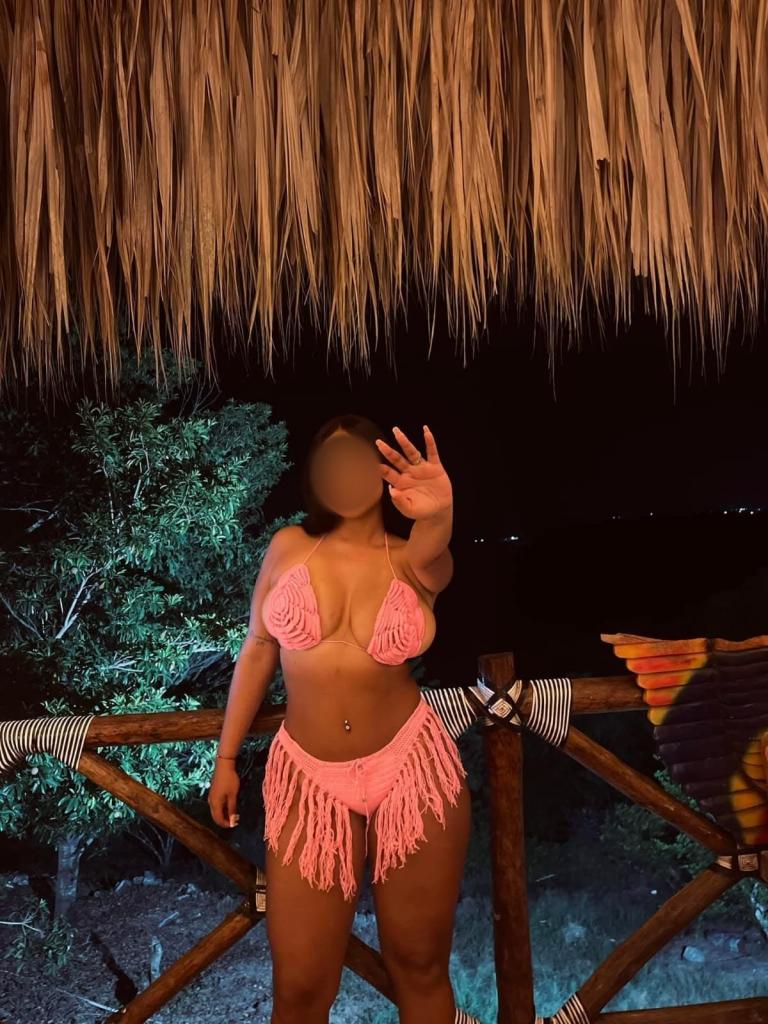 Chica busca chico en Almería: 