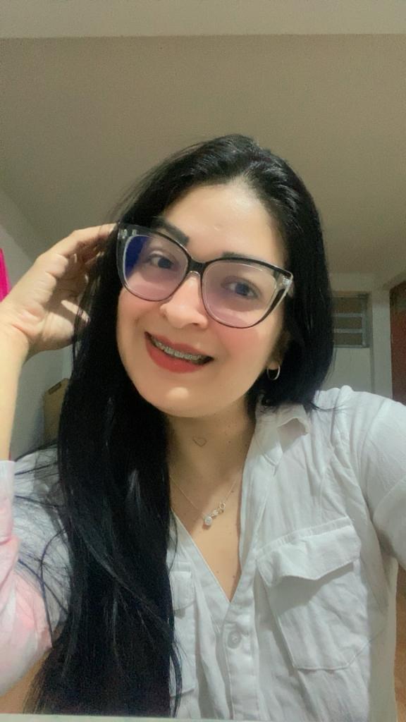 641745142: Chica busca chico en Navarra