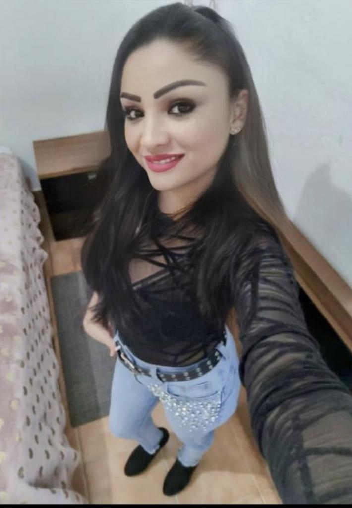 Chica busca chico en Sevilla: Chica busca chico