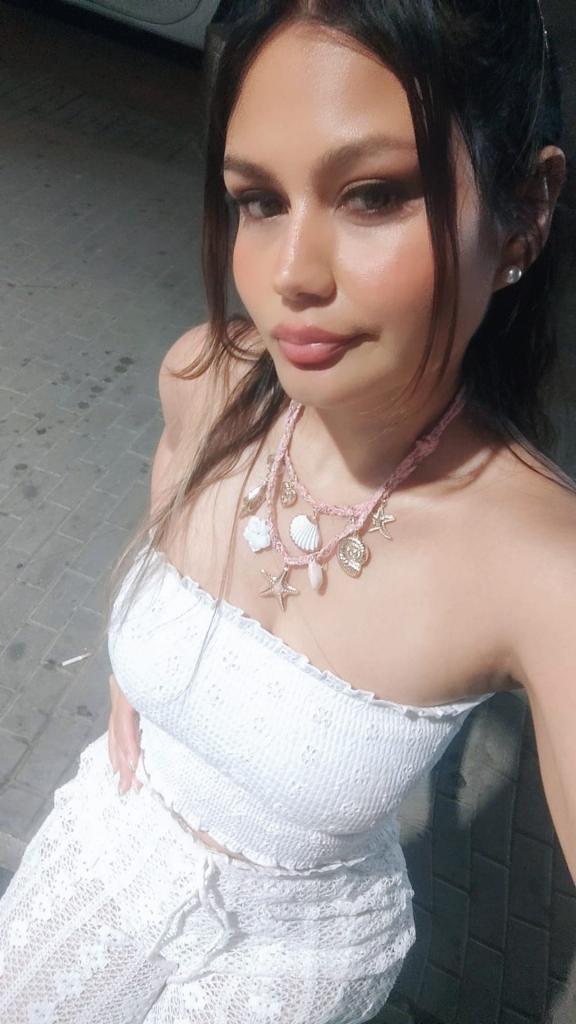 632239011: Chica busca chico en La Coruña