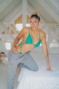 643647867: Chica busca chico en Madrid