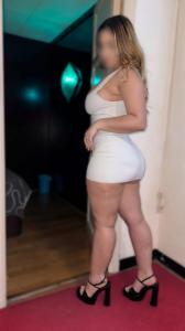 617926098: Chica busca chico en Barcelona