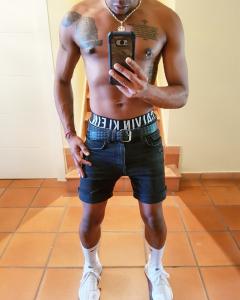 665524829: Chico busca chica en Salamanca