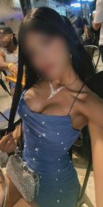 613878307: Chica busca chico en Barcelona