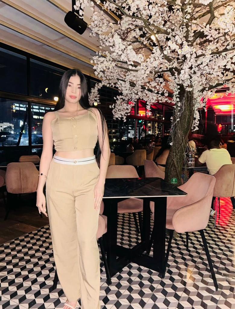 Chica busca chico en Tenerife: 