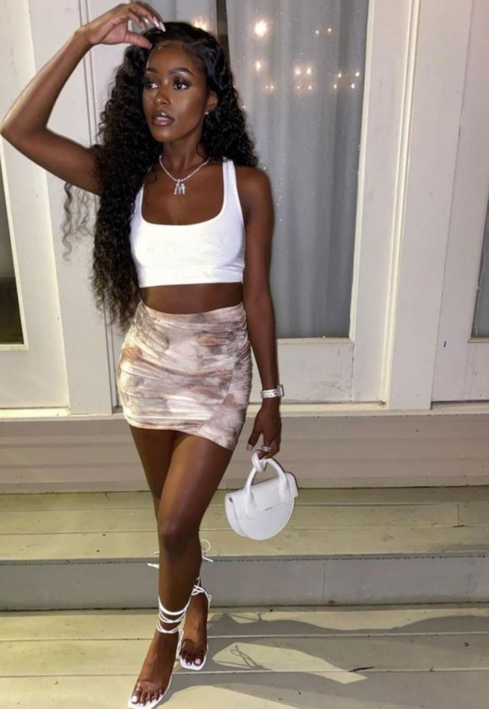 Chica busca chico en Asturias: 