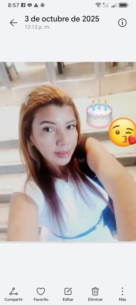 Chica busca chico en Huelva: 