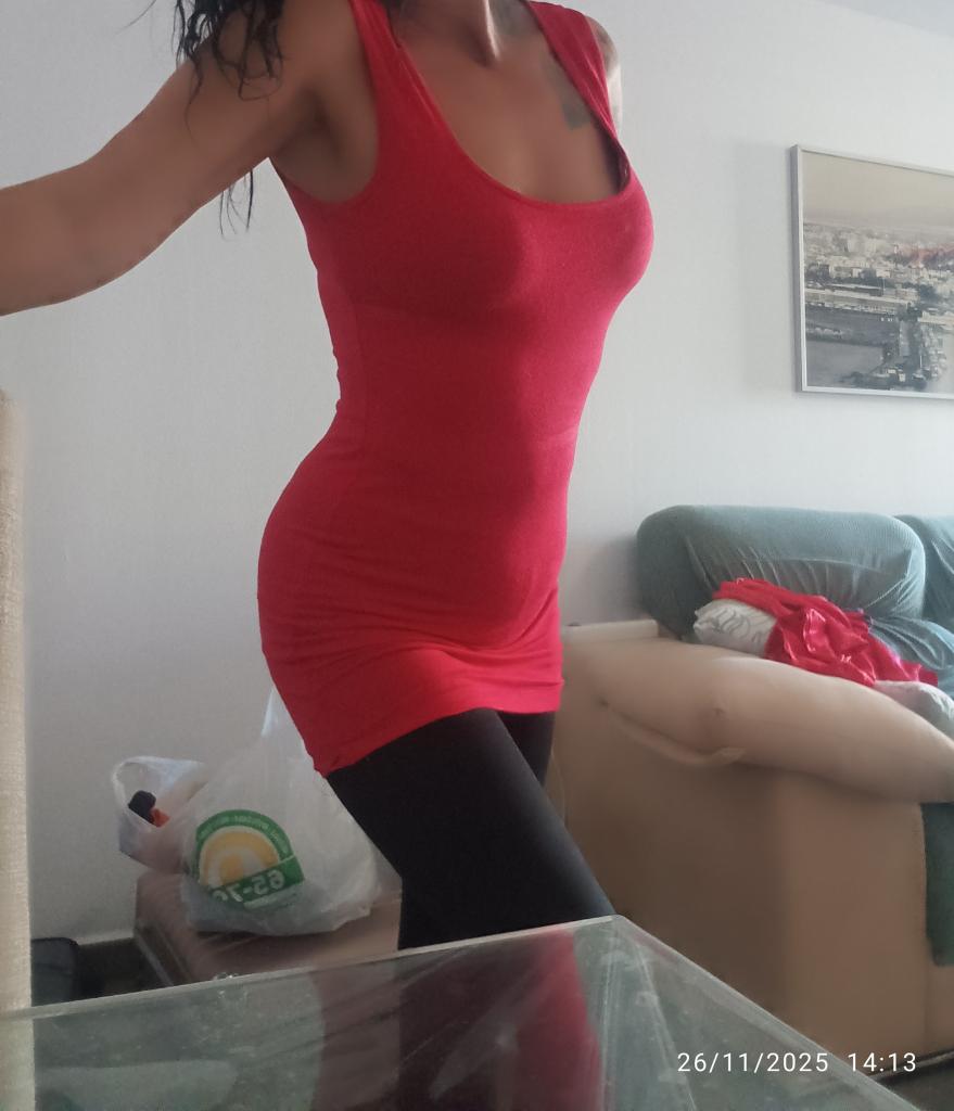 613976322: Chica busca chico en Almería