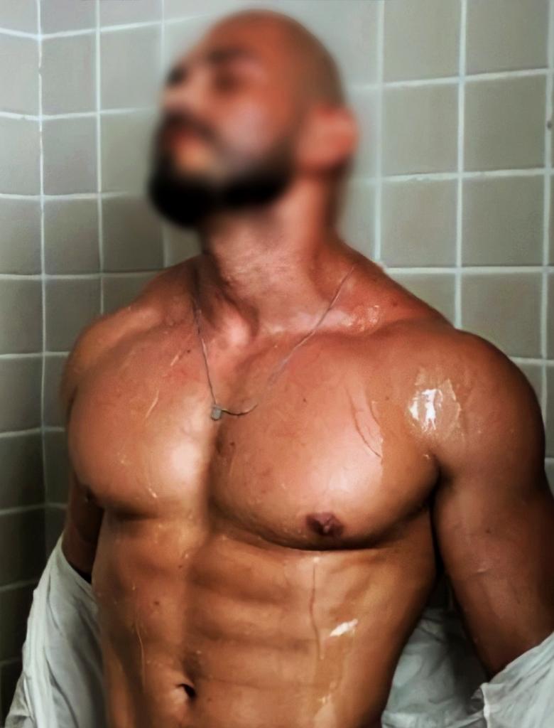 Chico busca chica en Sevilla: 