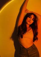 612259980: Chica busca chico en Sevilla