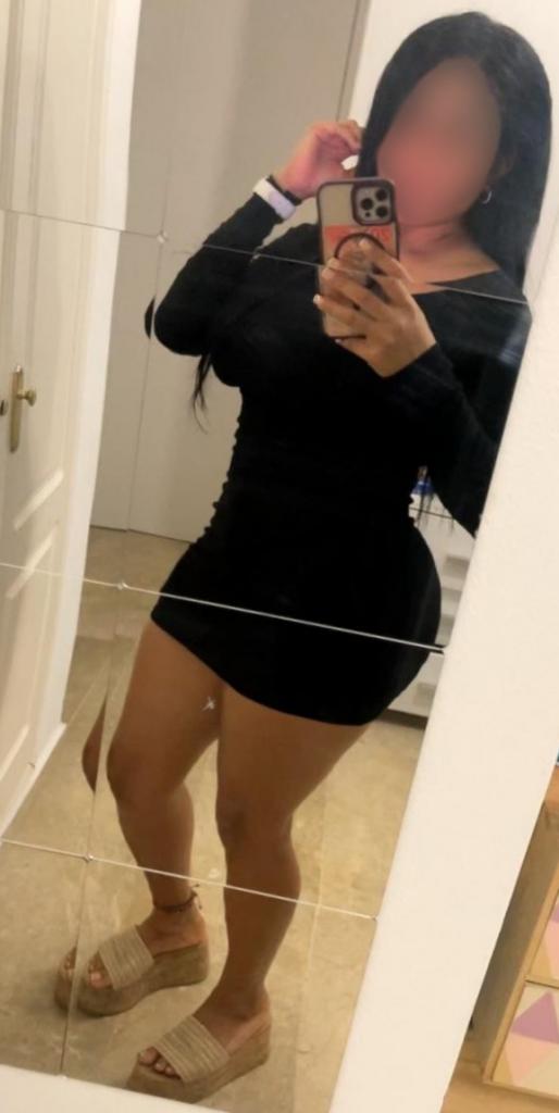 602645360: Chica busca chico en Sevilla