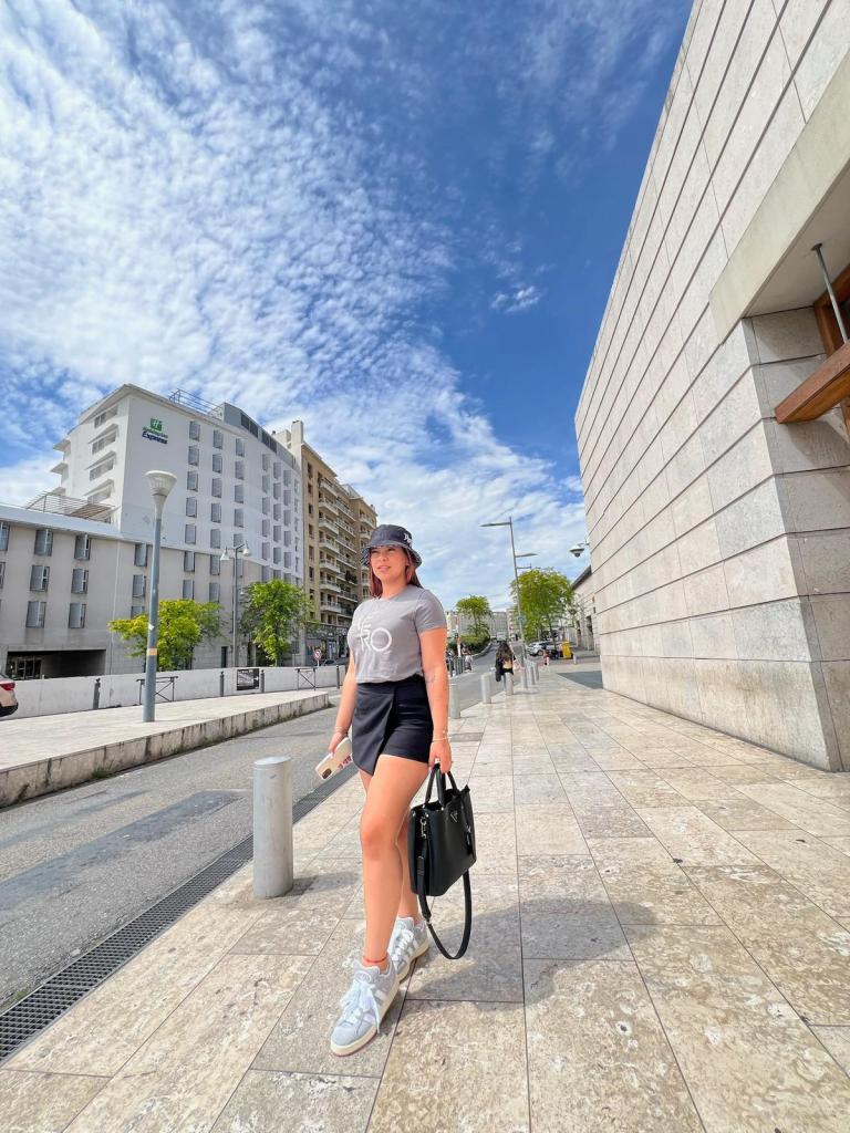 Chica busca chico en Ibiza: 