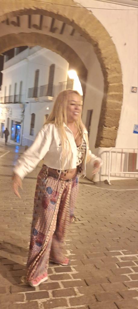 Chica busca chico en Sevilla: 