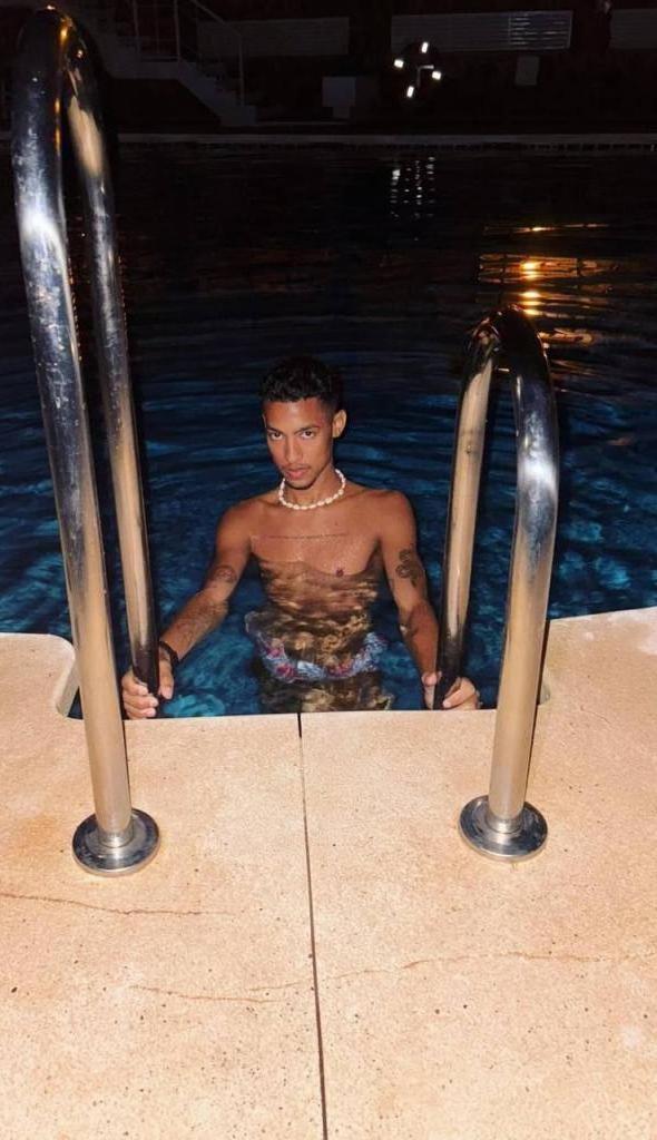 613967970: Chico busca chica en Málaga