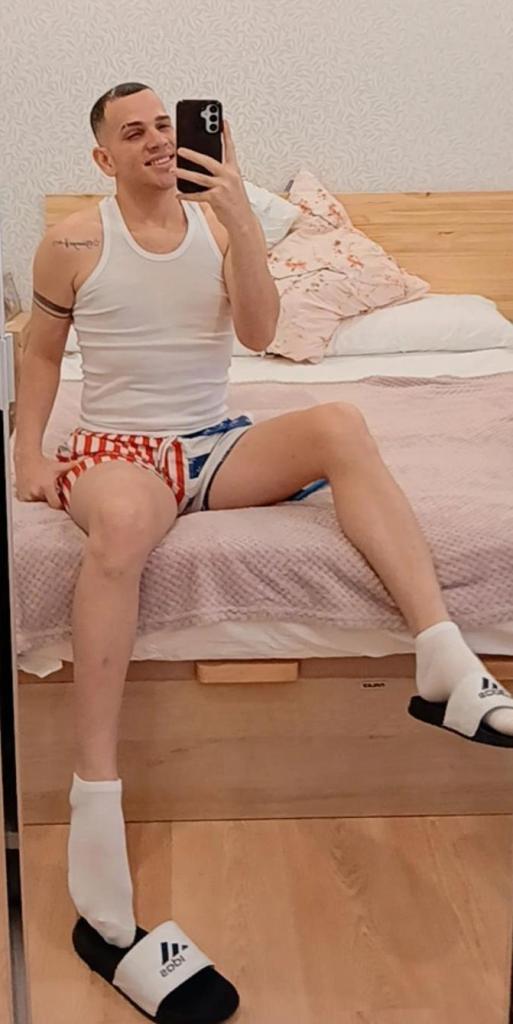 Chico busca chica en Alicante: 