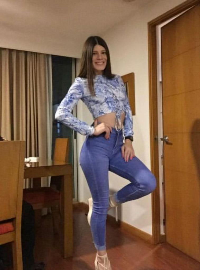 641030455: Chica busca chico en Barcelona