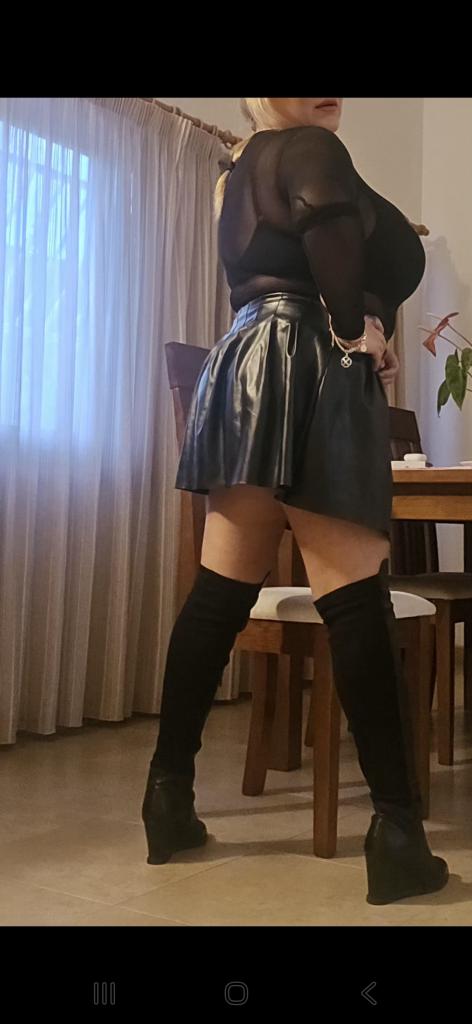 Chica busca chico en Tenerife: 