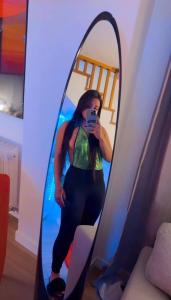 644073784: Chica busca chico en Madrid