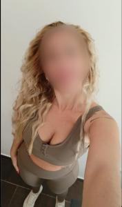 623706170: Chica busca chico en Navarra