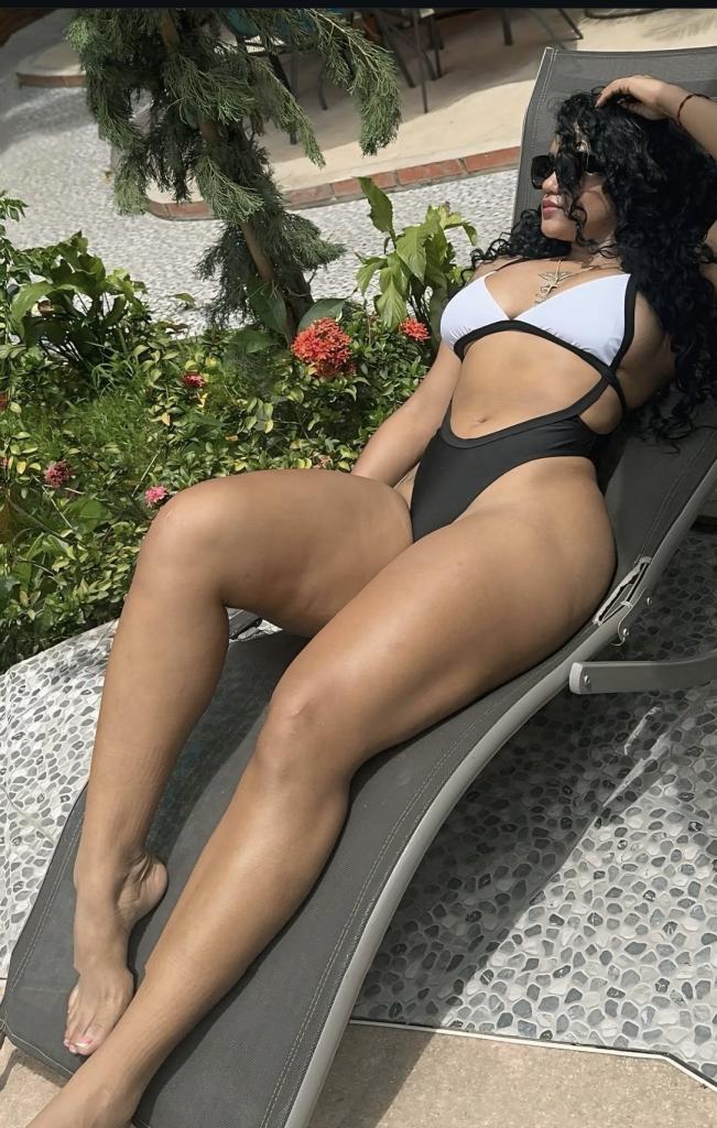 Chica busca chico en Tenerife: 