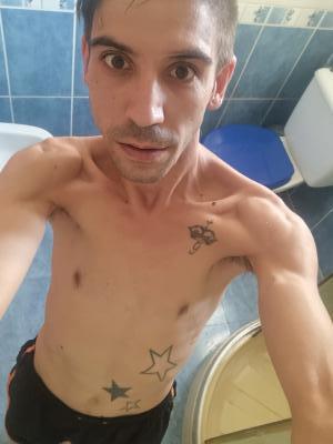 663566379: Chico busca chica en Alicante