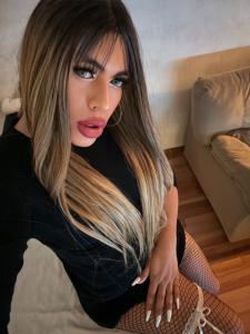 671382476: Transexual en Málaga