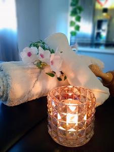 674058433: Chica busca chico en Granada