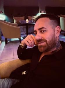 611626672: Chico busca chica en Sevilla