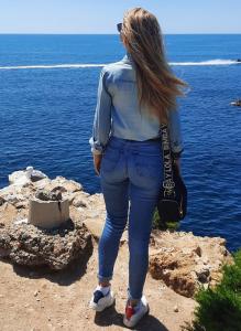 Chica busca chico en Alicante: 