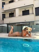 666046309: Chica busca chico en Madrid