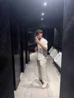 697751128: Chico busca chica en Ibiza