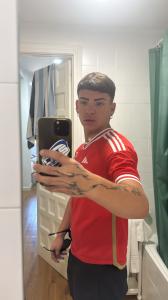 Chico busca chica en Málaga: 