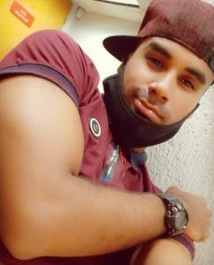 Chico busca chica en Orense: 