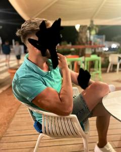 Chico busca chica en Cádiz: 