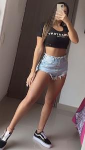 634072507: Chica busca chico en Barcelona