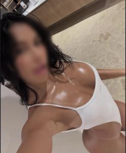 604449848: Chica busca chico en Málaga