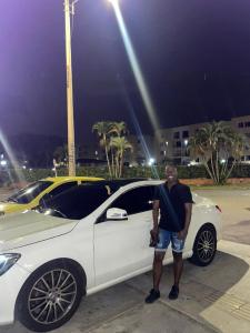 663487037: Chico busca chica en Murcia