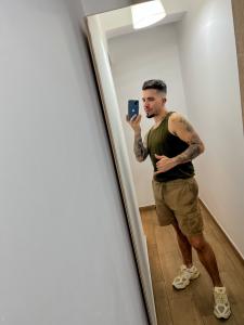 Chico busca chica en Valencia: 