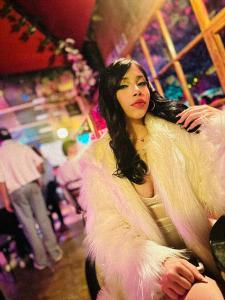 Chica busca chico en Madrid: 