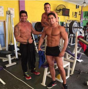 677012724: Chico busca chica en Valencia