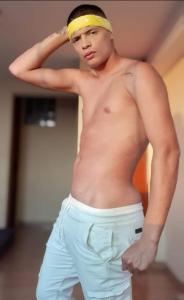 614772935: Chico busca chica en Sevilla