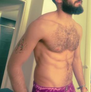 Chico busca chica en Pontevedra: 